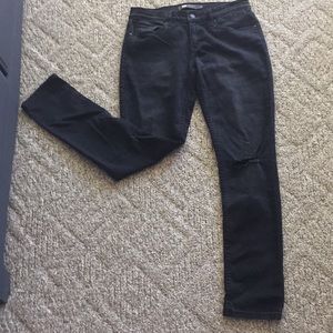 Levi’s black skinny jeans size 7